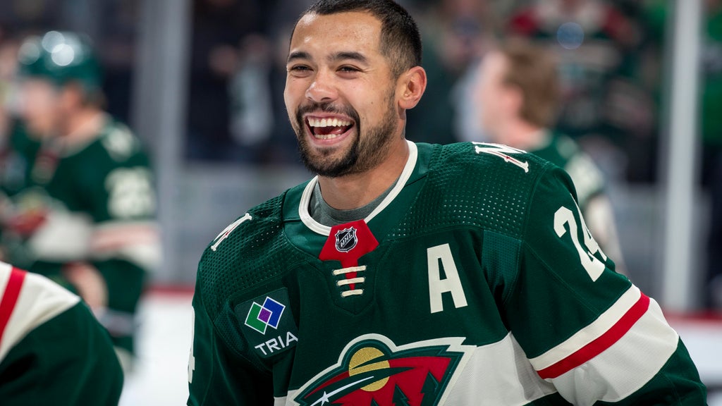 Defenseman Mathew Dumba retiring after 13 NHL seasons with 5 different teams — WCCO / CBS Minnesota, Estero Sports news