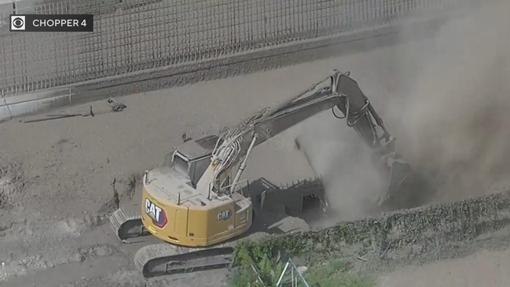 Gas leak mitigated, Florida's Turnpike reopened after excavator hits gas main causing major leak, officials say — CBS Miami, Estero Health news