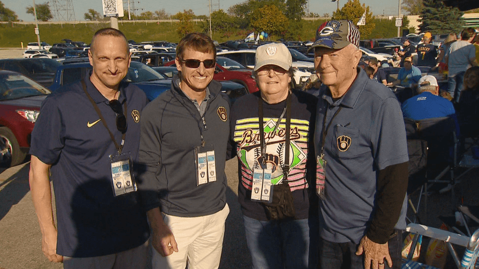 Green Bay natives take parents to World Series after going in '82 — Fox 11 Green Bay Sports, Estero Sports news