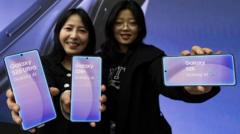AI chip boom pushes Samsung profits to record $80bn — BBC Business, Estero Technology news
