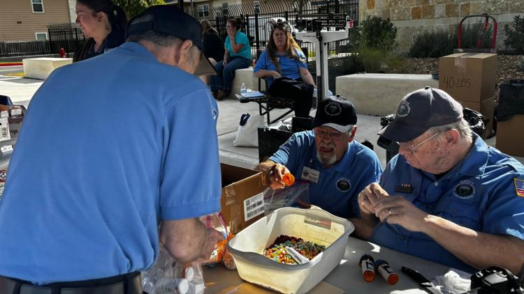 Kerrville collects 306 pounds of prescription drugs for safe destruction at take-back event — KENS 5 (San Antonio), Estero Health news