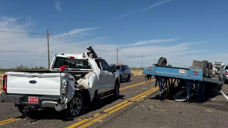 Single-vehicle crash closes intersection of State Highway 18 and County Road 306 in Winkler County — NewsWest 9 (Permian Basin), Estero Community news