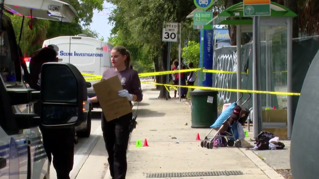 Attacker, victim injured in stabbing at Miami bus stop โ WSVN 7 Miami-Dade, Estero Community news